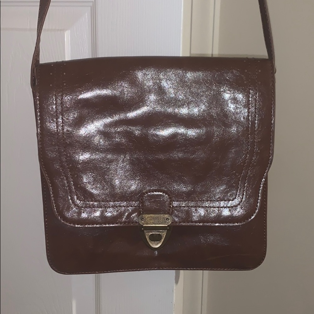 Messenger style purse